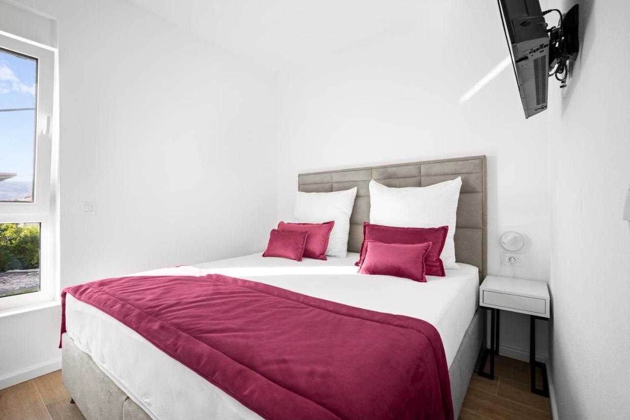 Adriatic Garden Apartments オクルグ・ゴルニ エクステリア 写真