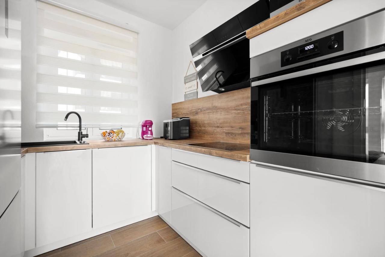 Adriatic Garden Apartments オクルグ・ゴルニ エクステリア 写真