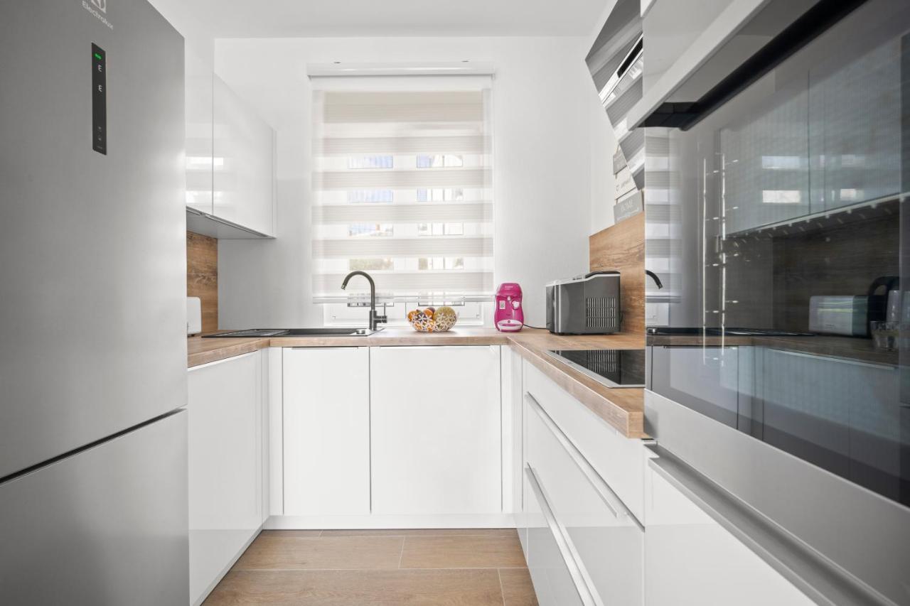 Adriatic Garden Apartments オクルグ・ゴルニ エクステリア 写真