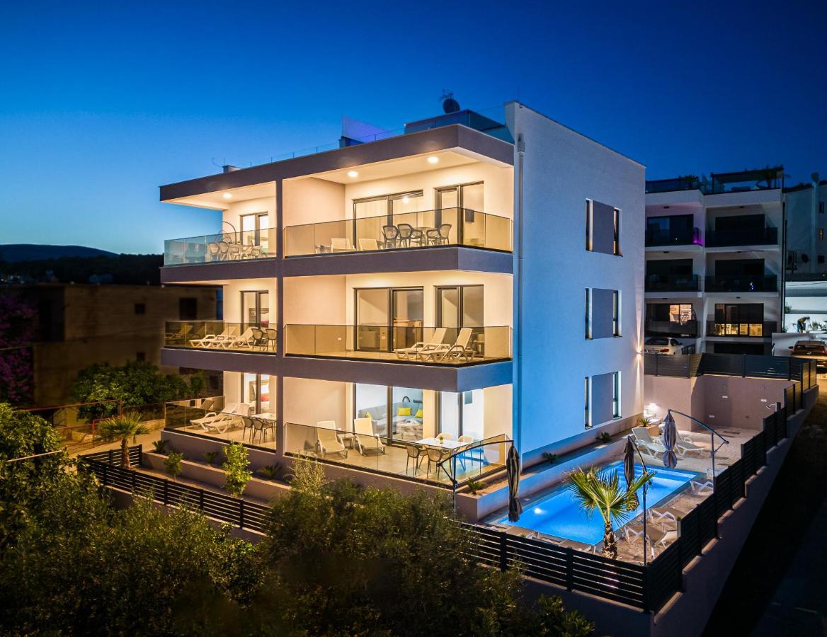 Adriatic Garden Apartments オクルグ・ゴルニ エクステリア 写真
