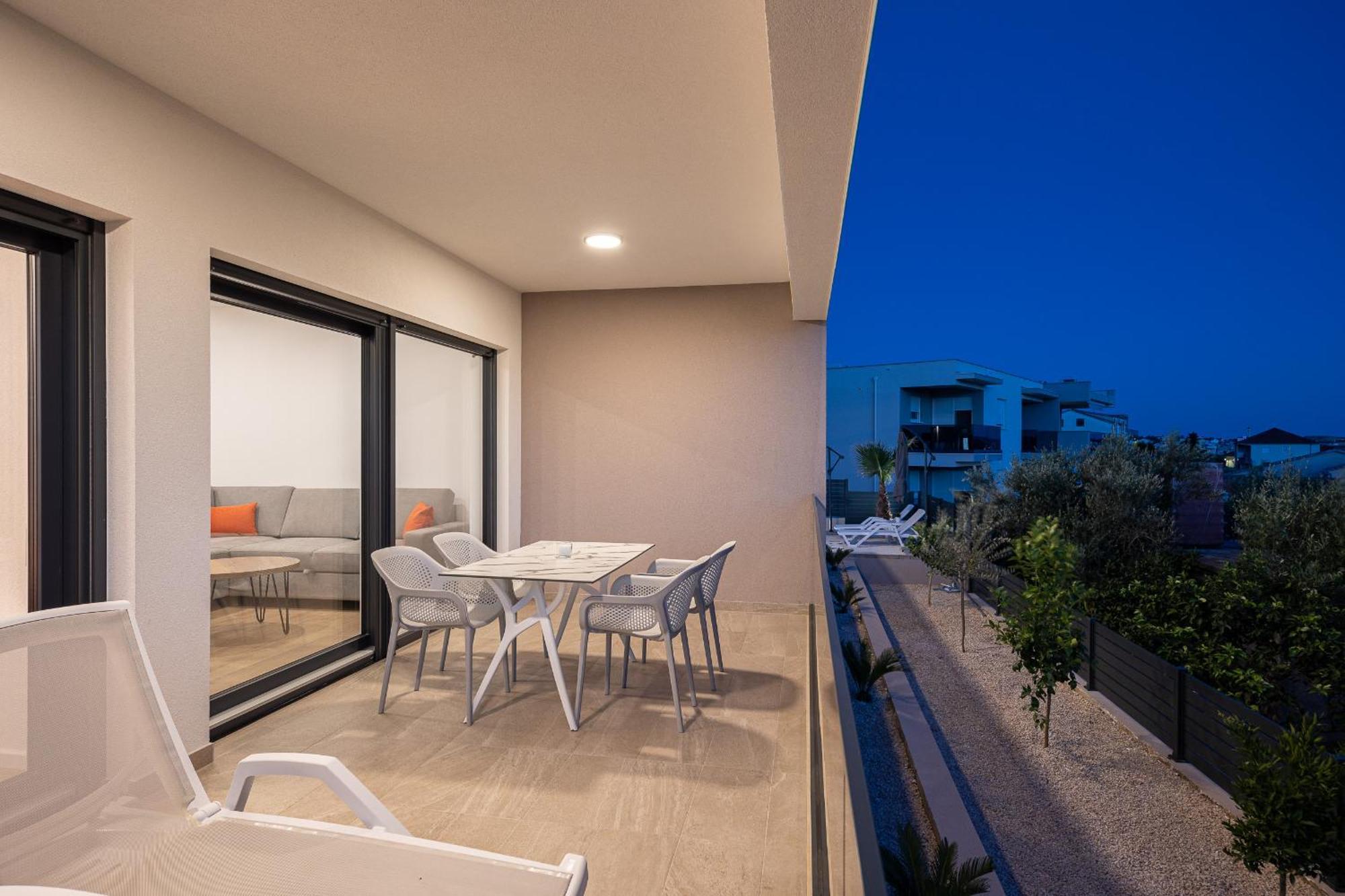 Adriatic Garden Apartments オクルグ・ゴルニ エクステリア 写真
