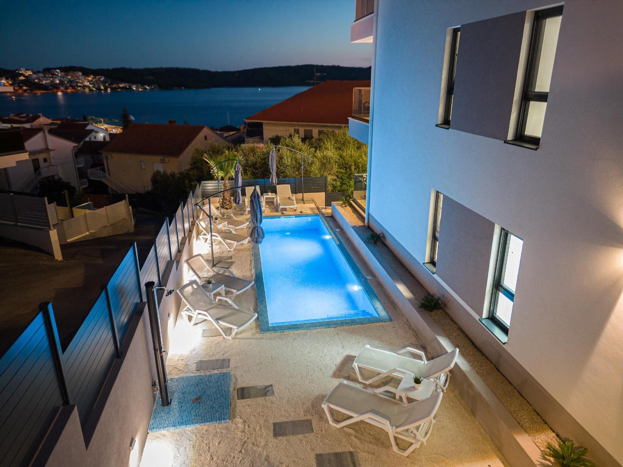 Adriatic Garden Apartments オクルグ・ゴルニ エクステリア 写真