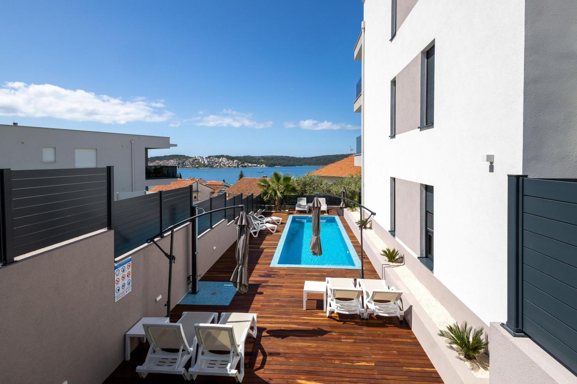 Adriatic Garden Apartments オクルグ・ゴルニ エクステリア 写真
